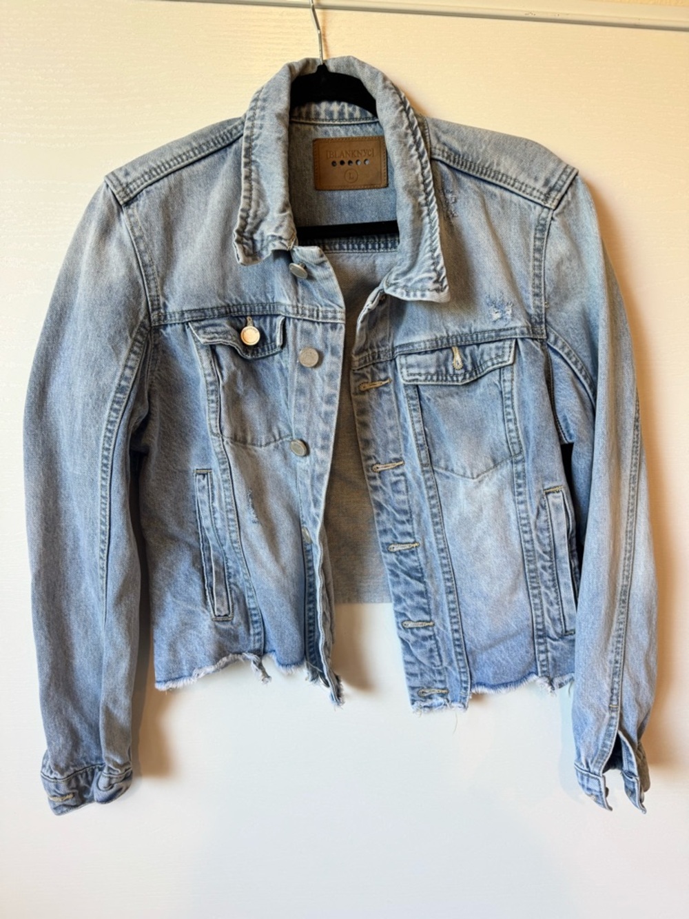 [BLANKNYC] Cropped Hem Denim Jacket | Size Large | Light Wash | Distressed